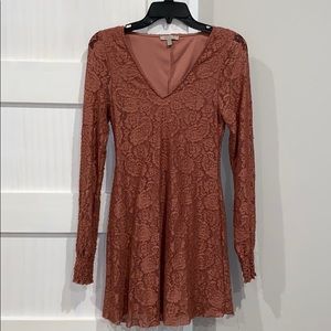 super cute long sleeve dress!!